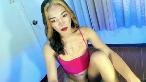 Snapshot of your_girl_yeka chatting on June 14, 2:30 pm your_girl_yeka online show from June 14, 2:30 pm