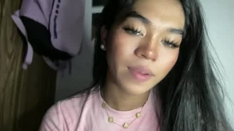 Snapshot of your_goddess_ayesha chatting on July 4, 7:53 pm your_goddess_ayesha online show from July 4, 7:53 pm