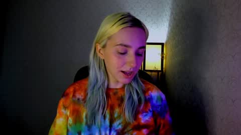 Snapshot of your_godesses chatting on December 13, 6:10 am Cora online show from December 13, 6:10 am