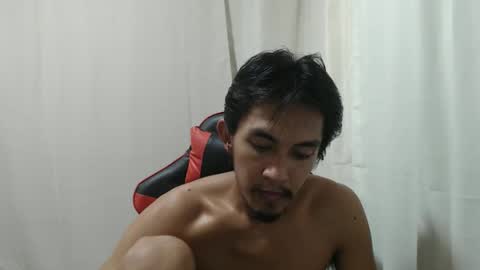 your_guy111 online show from May 20, 12:44 pm