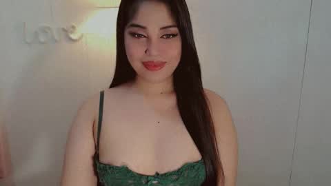 Snapshot of your_gwen22 chatting on November 17, 6:57 pm GWEN online show from November 17, 6:57 pm