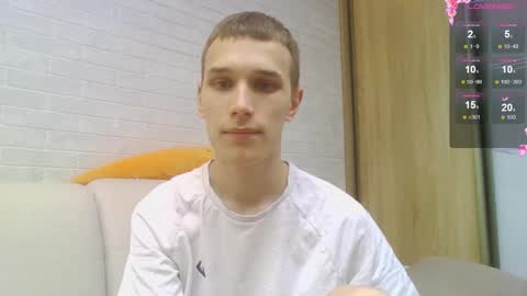 Snapshot of your_honeyy chatting on September 11, 1:00 pm Mark online show from September 11, 1:00 pm