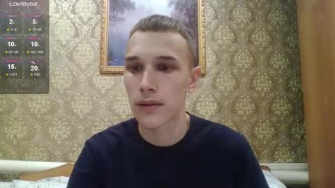 Snapshot of your_honeyy chatting on October 30, 9:00 am Mark online show from October 30, 9:00 am