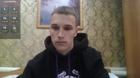 Snapshot of your_honeyy chatting on November 4, 10:03 am Mark online show from November 4, 10:03 am