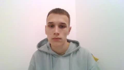 Snapshot of your_honeyy chatting on November 10, 8:35 am Mark online show from November 10, 8:35 am