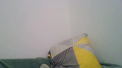 Snapshot of your_honeyy chatting on November 11, 8:58 am Mark online show from November 11, 8:58 am