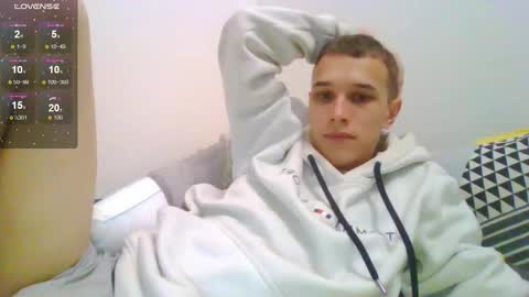 Snapshot of your_honeyy chatting on November 13, 10:14 am Mark online show from November 13, 10:14 am