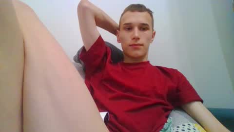 Snapshot of your_honeyy chatting on November 16, 10:10 am Mark online show from November 16, 10:10 am