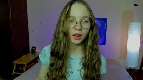 Leslie online show from March 17, 8:34 pm