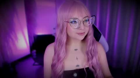 Cami independent model online show from July 21, 6:05 am