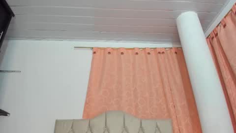 Snapshot of your_melany chatting on October 1, 11:16 am your_melany online show from October 1, 11:16 am