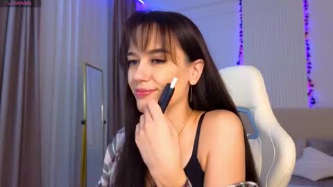 Jessica Loyd online show from March 14, 2:28 am