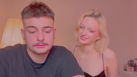 your_molly_mark online show from October 25, 2:02 pm