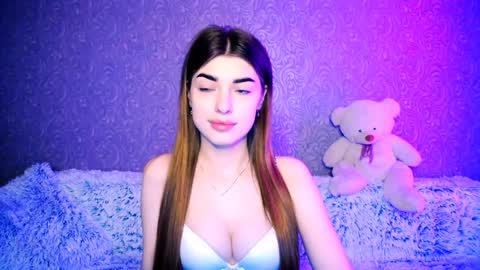 Snapshot of your_moon18 chatting on December 4, 10:30 pm Zarina online show from December 4, 10:30 pm