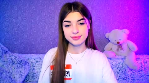 Snapshot of your_moon18 chatting on December 14, 9:07 am Zarina online show from December 14, 9:07 am