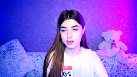 Snapshot of your_moon18 chatting on December 18, 1:26 am Zarina online show from December 18, 1:26 am