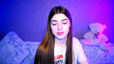 Snapshot of your_moon18 chatting on January 3, 2:51 pm Zarina online show from January 3, 2:51 pm