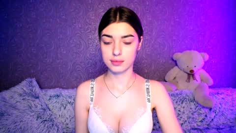 Snapshot of your_moon18 chatting on January 19, 8:51 pm Zarina online show from January 19, 8:51 pm