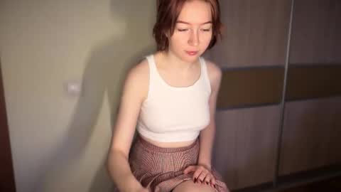 Mia online show from April 23, 5:52 am