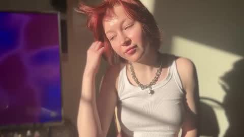 Mia online show from April 25, 11:57 am