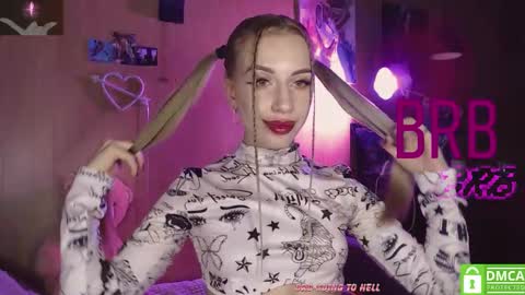 Alice  online show from March 1, 11:51 pm