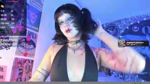 Snapshot of your_rosenrot chatting on June 27, 4:50 am Daniela Help me reach 100 likes online show from June 27, 4:50 am