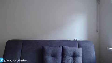 Snapshot of your_soul_garden chatting on June 25, 12:21 am Zoe online show from June 25, 12:21 am