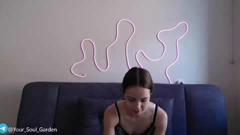 Snapshot of your_soul_garden chatting on July 14, 12:13 am Zoe online show from July 14, 12:13 am