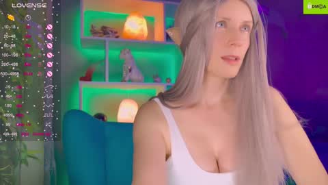 your_spring online show from October 10, 1:48 am