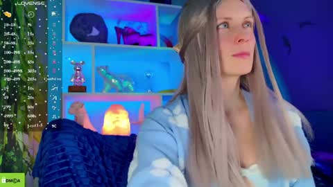 your_spring online show from March 22, 11:13 am