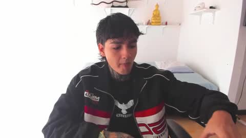 Snapshot of your_tao chatting on February 18, 5:53 pm Tao online show from February 18, 5:53 pm