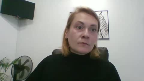 Snapshot of your_ulyana chatting on October 28, 1:25 pm your_ulyana online show from October 28, 1:25 pm