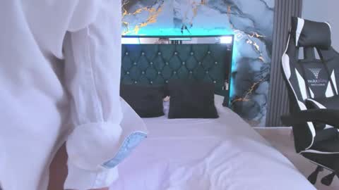 Snapshot of your_whore_salome chatting on February 19, 7:10 pm Salome online show from February 19, 7:10 pm