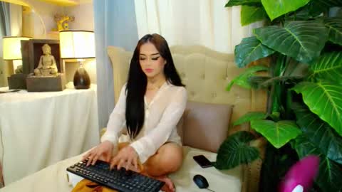 Snapshot of yourasiancockisontop chatting on October 20, 11:10 am kim online show from October 20, 11:10 am