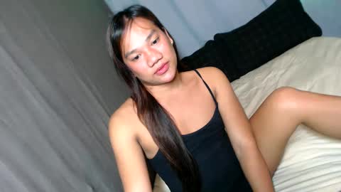 Divine online show from February 2, 9:45 pm