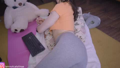 Snapshot of yourbabypearl chatting on June 7, 4:44 pm YourBabyPearl online show from June 7, 4:44 pm