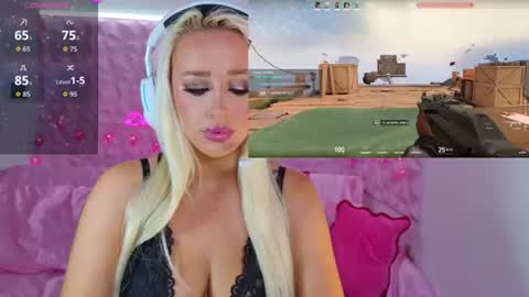 Snapshot of yourblonde_doll chatting on July 16, 8:48 pm YourBlondeDoll online show from July 16, 8:48 pm