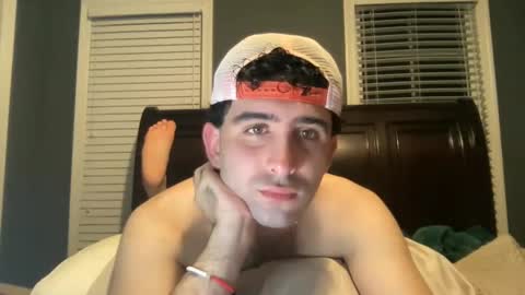 yourboyb1 online show from December 9, 2:56 am