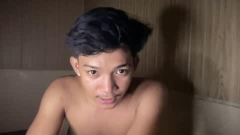 Snapshot of yourcumboy88 chatting on June 17, 3:13 pm yourcumboy88 online show from June 17, 3:13 pm