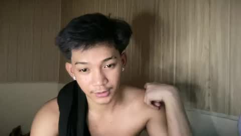 Snapshot of yourcumboy88 chatting on June 20, 6:27 am yourcumboy88 online show from June 20, 6:27 am
