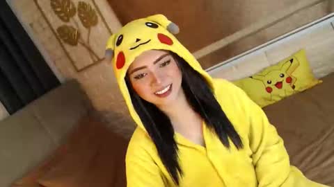 JEN  online show from September 14, 9:41 am