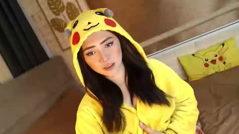 JEN  online show from October 3, 12:24 pm