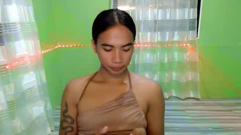 Snapshot of yourdreamgirl_ashley chatting on May 16, 12:04 pm ashley online show from May 16, 12:04 pm
