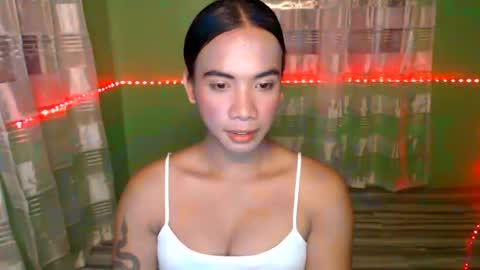 Snapshot of yourdreamgirl_ashley chatting on May 17, 11:50 am ashley online show from May 17, 11:50 am