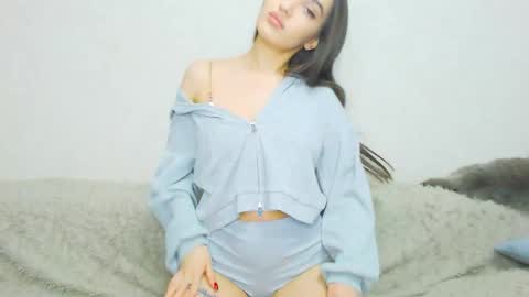 Snapshot of yourdreammary chatting on March 11, 3:23 am Adele online show from March 11, 3:23 am