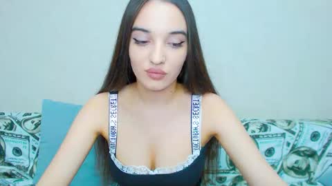 Snapshot of yourdreammary chatting on March 31, 2:57 am Adele online show from March 31, 2:57 am