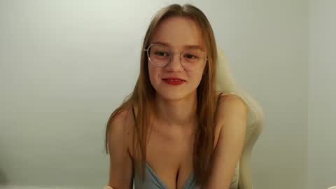 Lana online show from July 4, 7:20 pm
