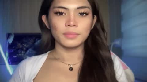 Snapshot of yourehot_pretty chatting on April 27, 9:24 pm Do read my bio online show from April 27, 9:24 pm