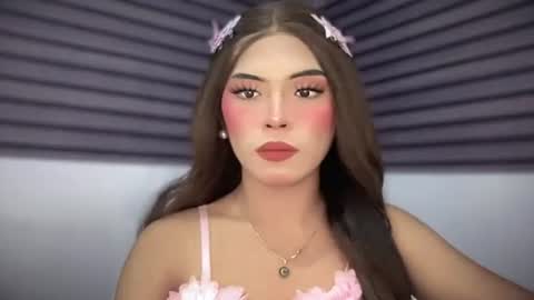 Snapshot of yourehot_pretty chatting on April 29, 4:00 pm Do read my bio online show from April 29, 4:00 pm