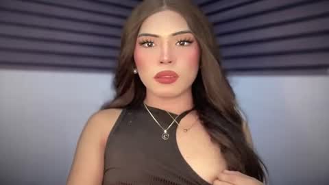 Snapshot of yourehot_pretty chatting on April 30, 2:12 pm Do read my bio online show from April 30, 2:12 pm